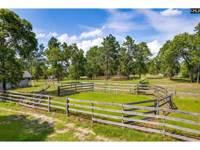 Photo of 80 hound hollow Road