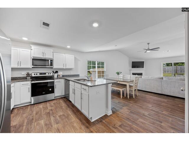 Photo of 128 Carrington Drive