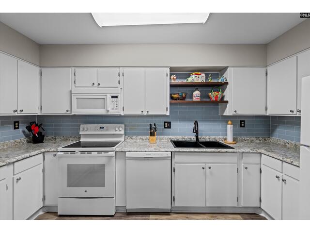 Photo of 1100 Skyland Drive