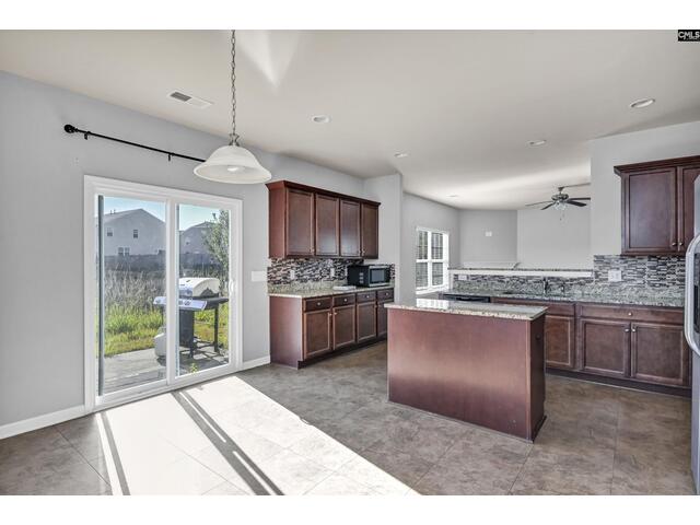 Photo of 869 Sunseeker Drive