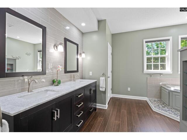 Photo of 1338 John G Richards Road