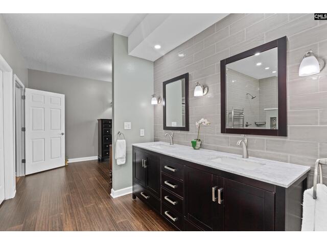 Photo of 1338 John G Richards Road