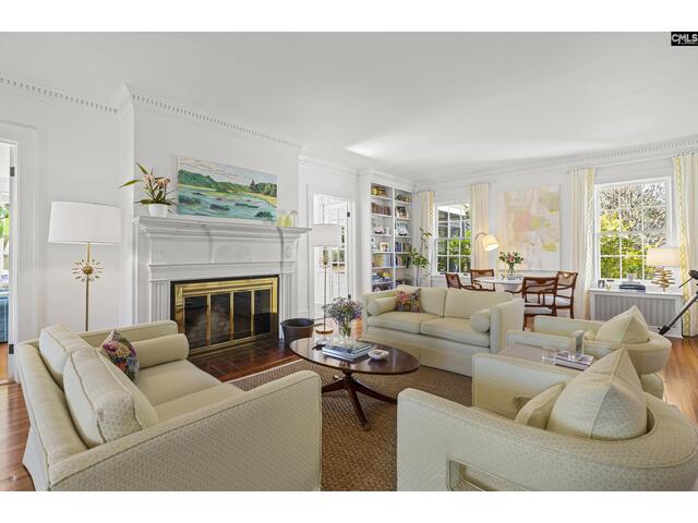 Photo of 2031 Lyttleton Street