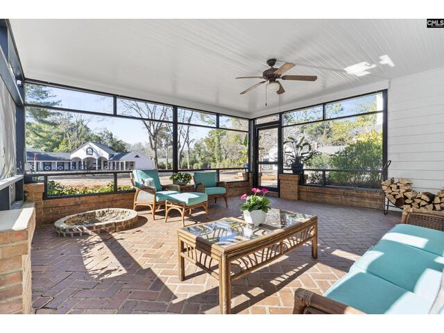 Photo of 2031 Lyttleton Street