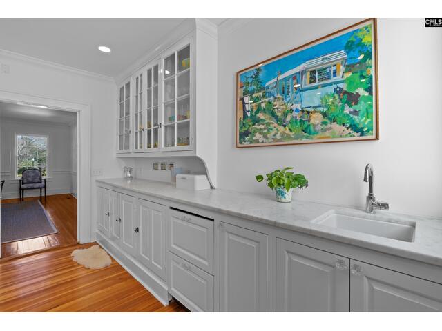 Photo of 2031 Lyttleton Street