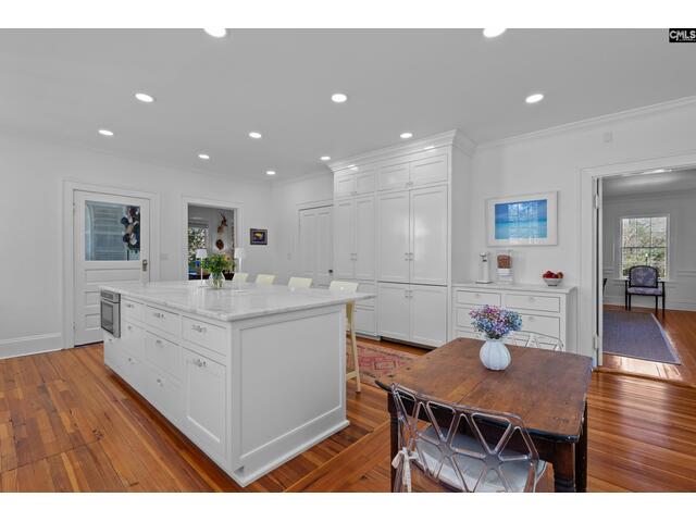 Photo of 2031 Lyttleton Street