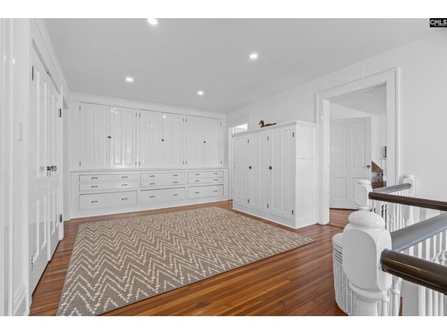 Photo of 2031 Lyttleton Street