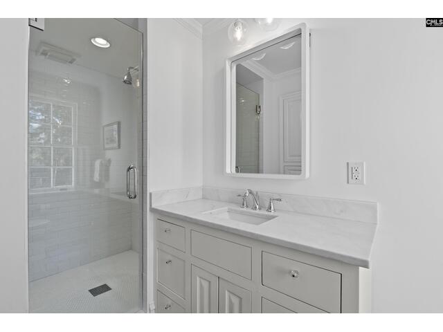 Photo of 2031 Lyttleton Street