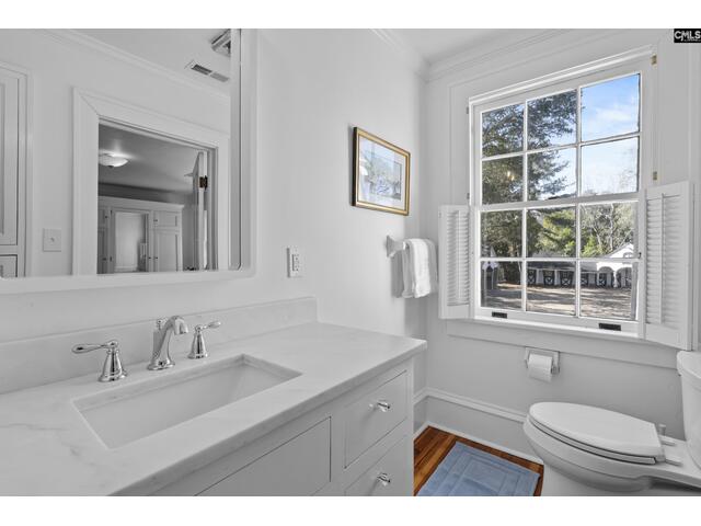 Photo of 2031 Lyttleton Street