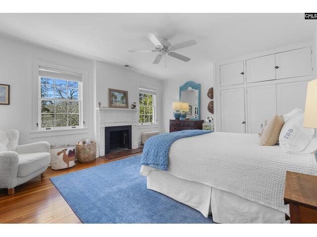 Photo of 2031 Lyttleton Street