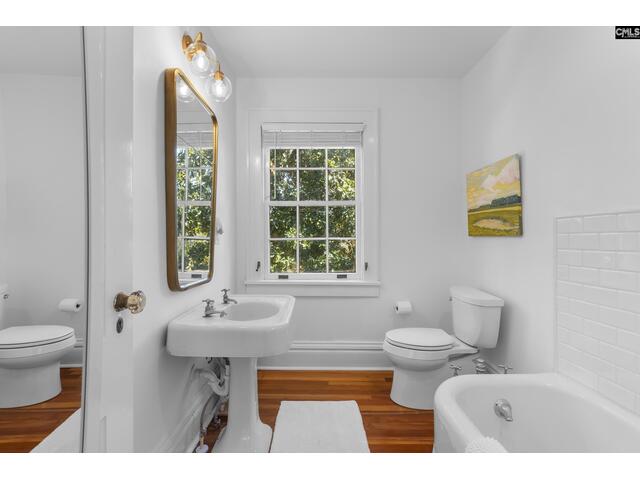 Photo of 2031 Lyttleton Street