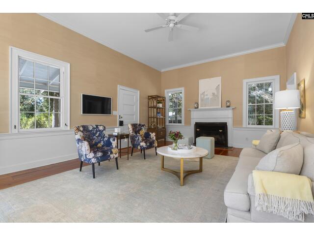 Photo of 2031 Lyttleton Street