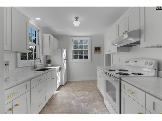 Photo of 2031 Lyttleton Street