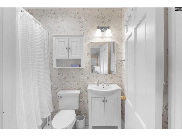 Photo of 2031 Lyttleton Street