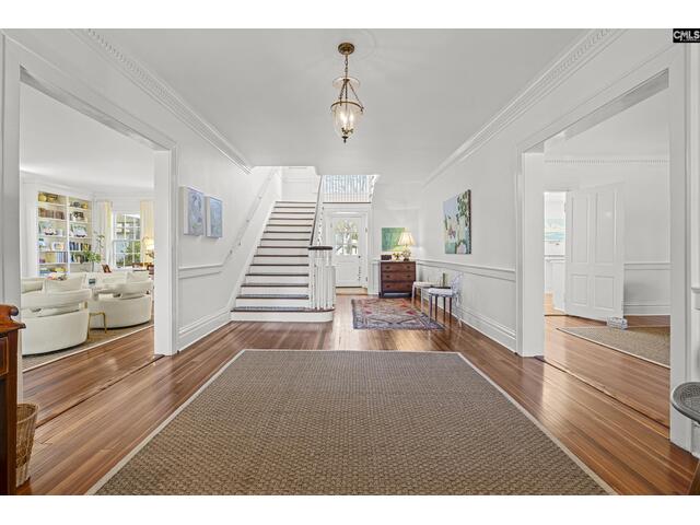 Photo of 2031 Lyttleton Street