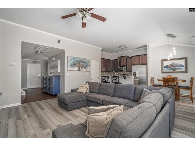 Photo of 58 Driftwood Avenue