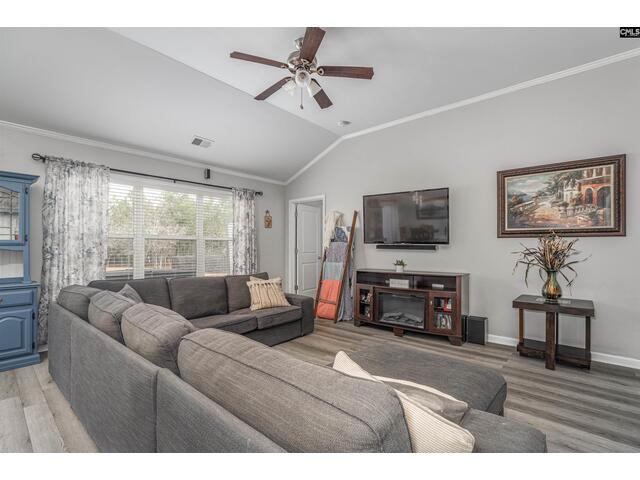 Photo of 58 Driftwood Avenue