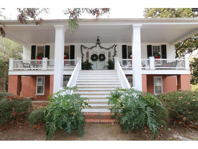 Photo of 1811 Lyttleton Street