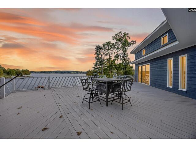 Photo of 2543 harbor view road